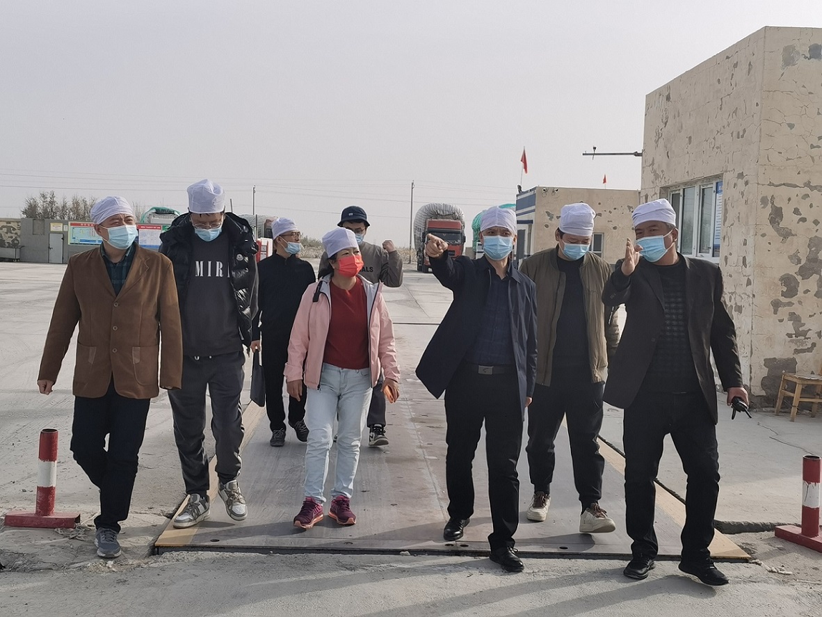 李林、樊治強(qiáng)一行到省棉麻集團(tuán)基地督導(dǎo)調(diào)研安全生產(chǎn)、棉花儲備工作