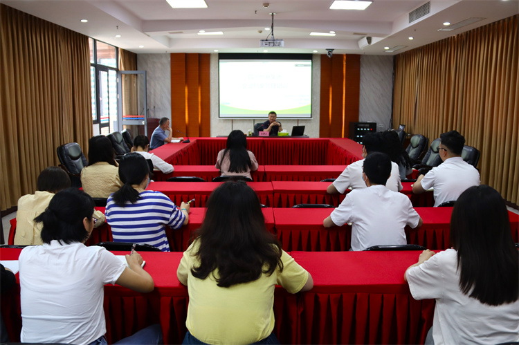 集團公司開展檔案管理、信息宣傳專題培訓