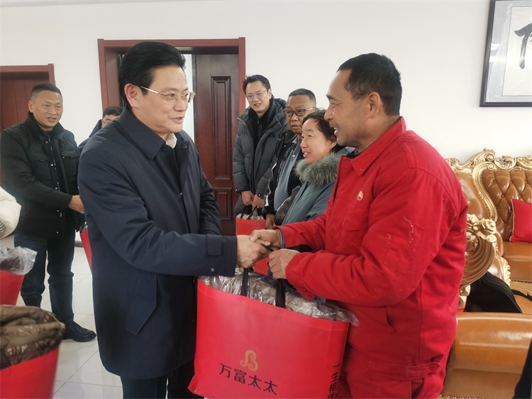 1703142505151987.jpg 63bc5873b20eb26834b79e2ee040e6c.jpg